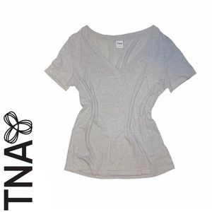 TNA Basic Scoop Neck T-Shirt - XS
